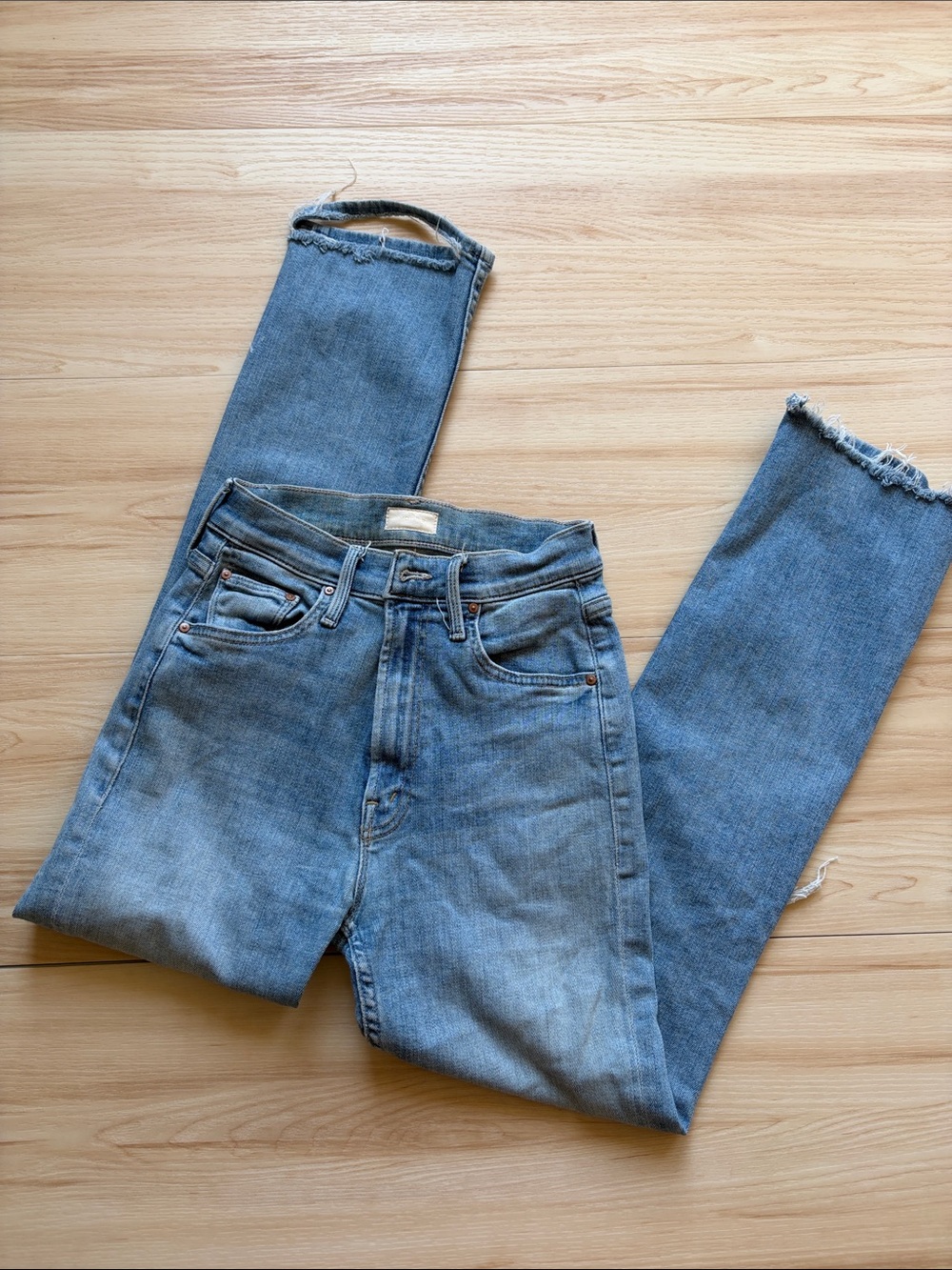 MOTHER High Waisted Rider Ankle light wash distressed jeans